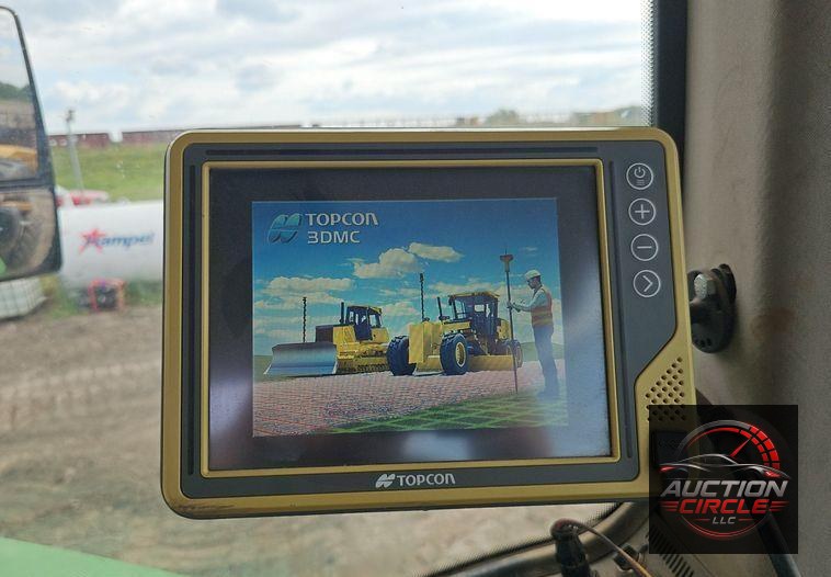 2019 John Deere 9520R Scraper Special 4WD tractor