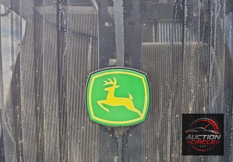 2019 John Deere 9520R Scraper Special 4WD tractor