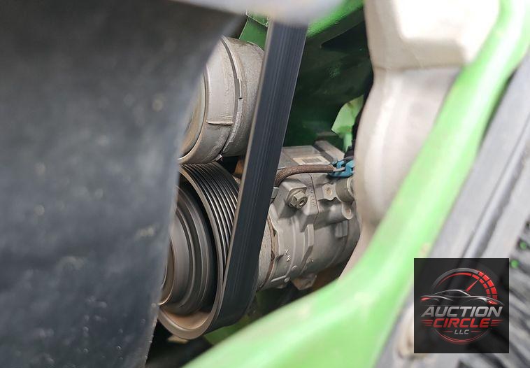 2019 John Deere 9520R Scraper Special 4WD tractor