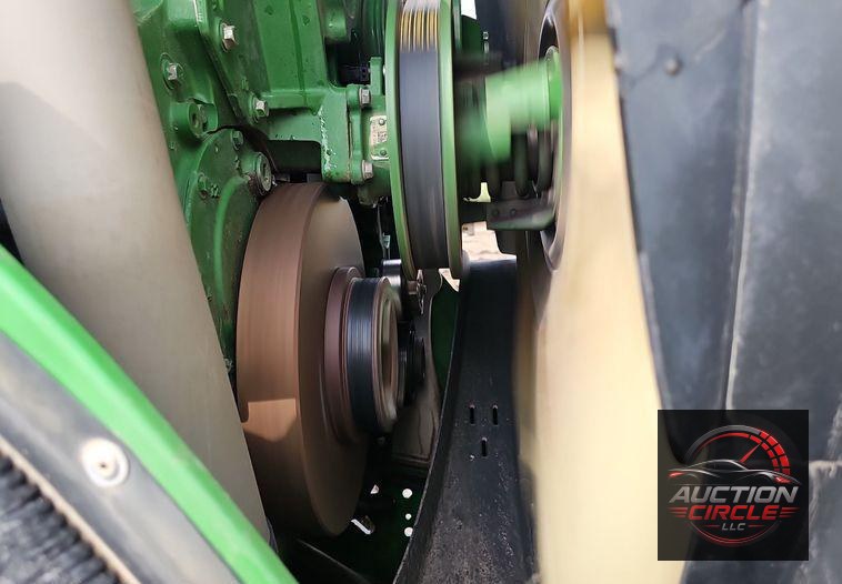 2019 John Deere 9520R Scraper Special 4WD tractor