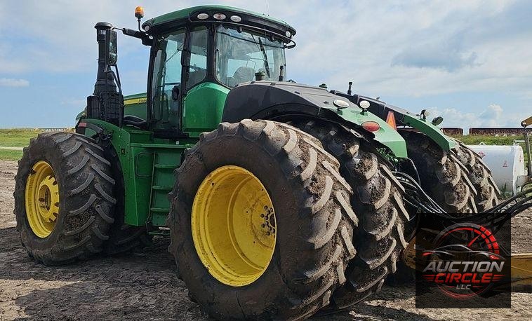 2019 John Deere 9520R Scraper Special 4WD tractor