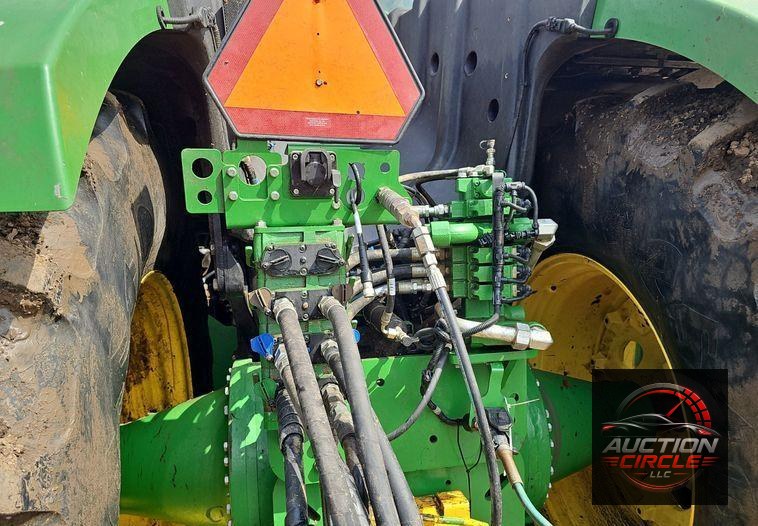 2019 John Deere 9520R Scraper Special 4WD tractor