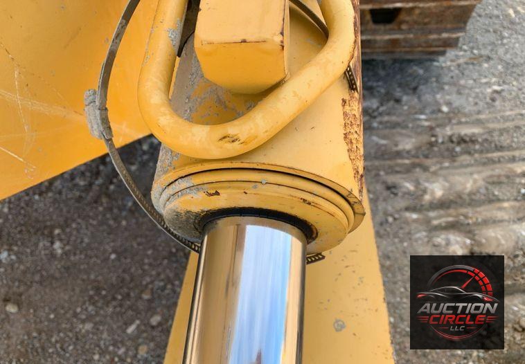 2015 John Deere 755K track loader
