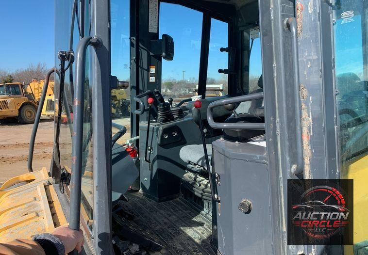2015 John Deere 755K track loader