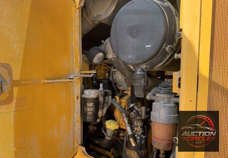 2015 John Deere 755K track loader