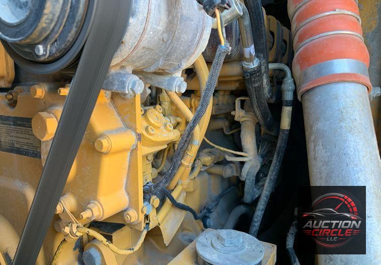 2015 John Deere 755K track loader