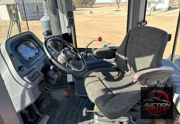 2014 Versatile 2375 tractor