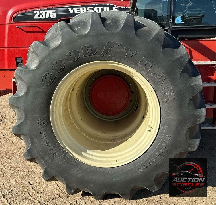 2014 Versatile 2375 tractor