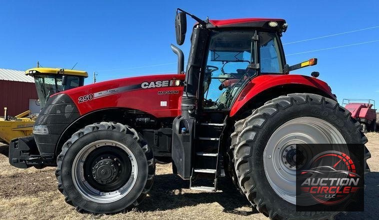 2017 Case IH Magnum 250 MFWD tractor
