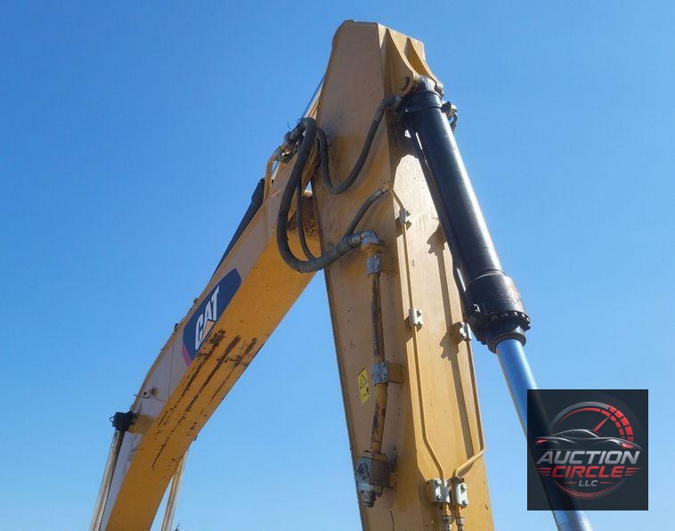 2019 Caterpillar  326F L excavator