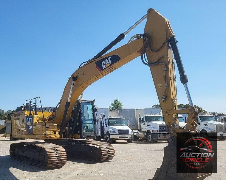 2019 Caterpillar  326F L excavator
