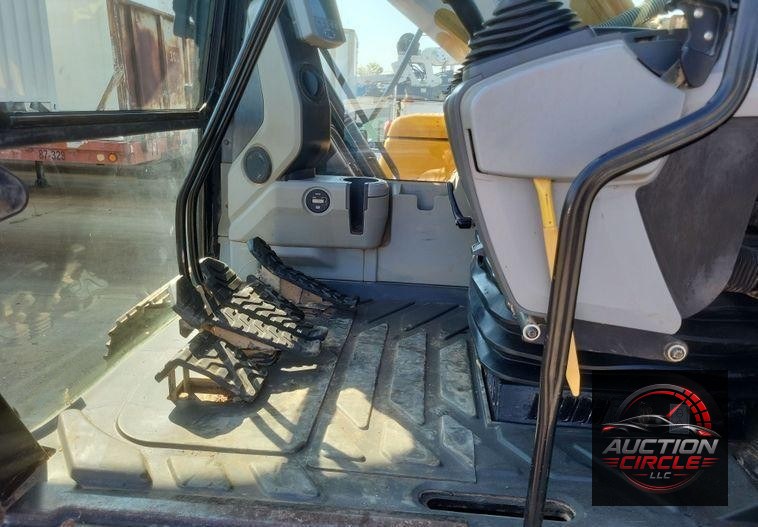 2019 Caterpillar  326F L excavator