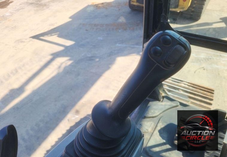 2019 Caterpillar  326F L excavator