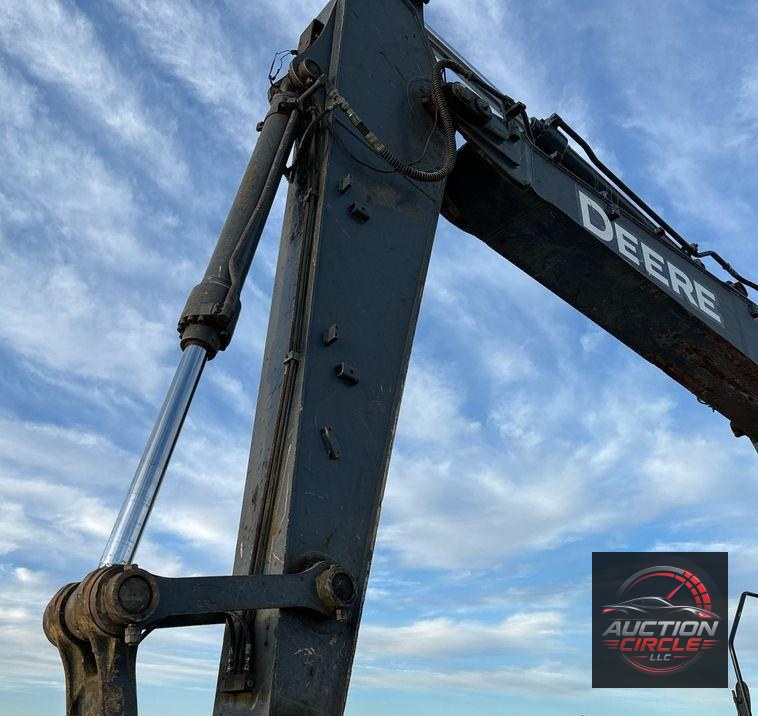 2013 John Deere 245G LC excavator