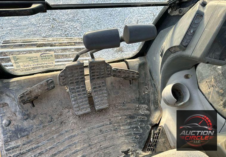 2013 John Deere 245G LC excavator
