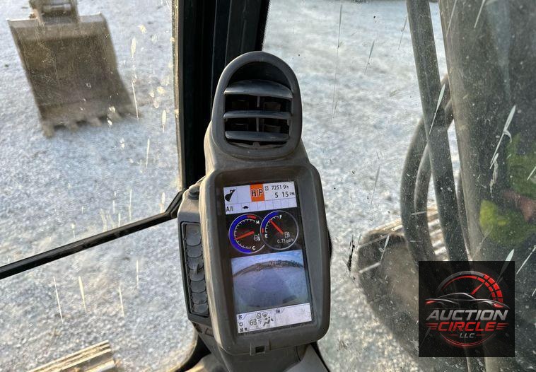 2013 John Deere 245G LC excavator