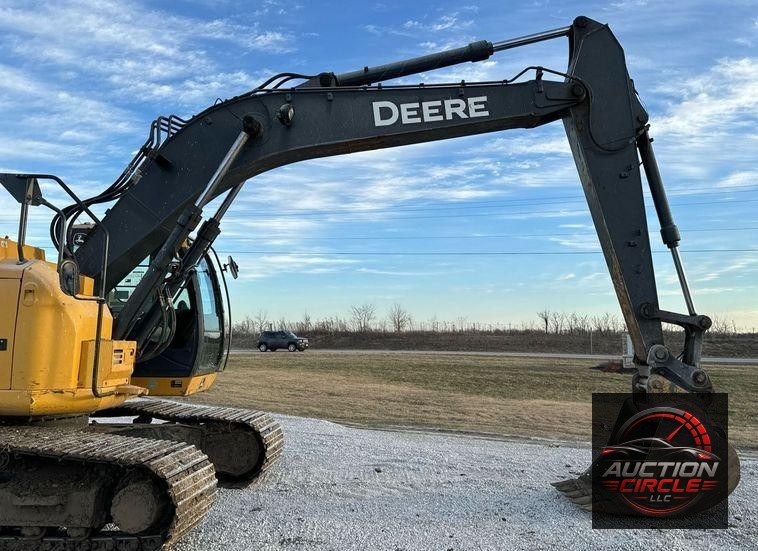 2013 John Deere 245G LC excavator