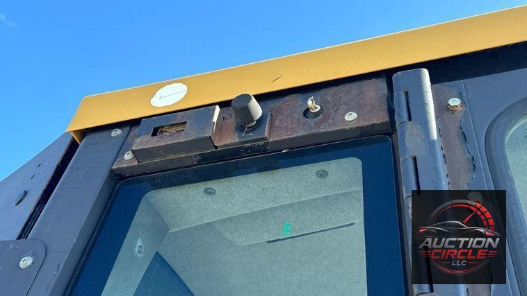 2005 Caterpillar 953C track loader