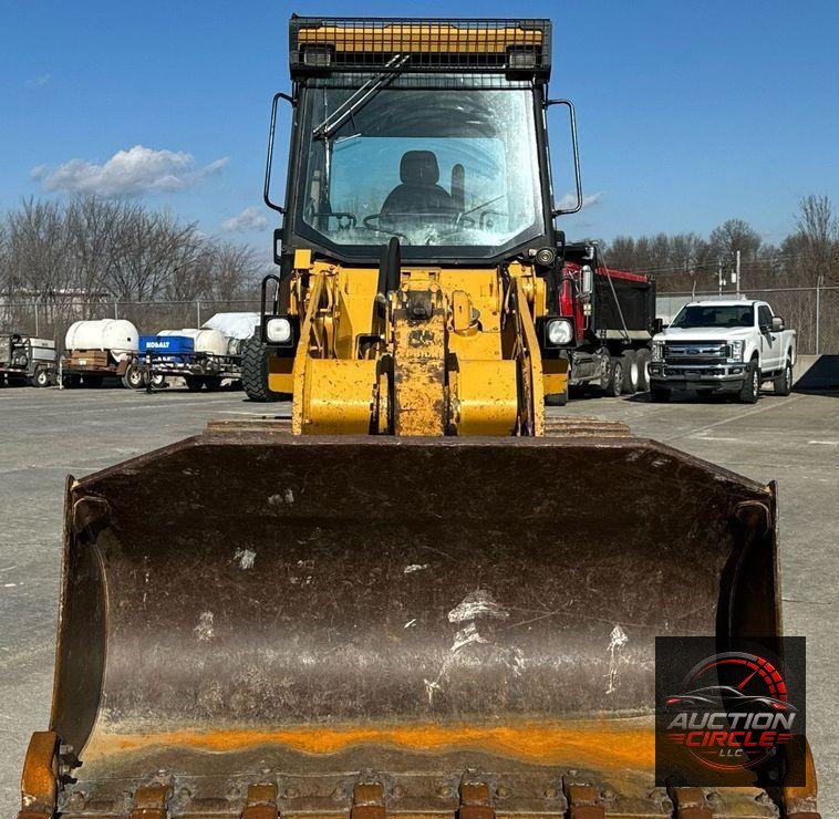 2005 Caterpillar 953C track loader