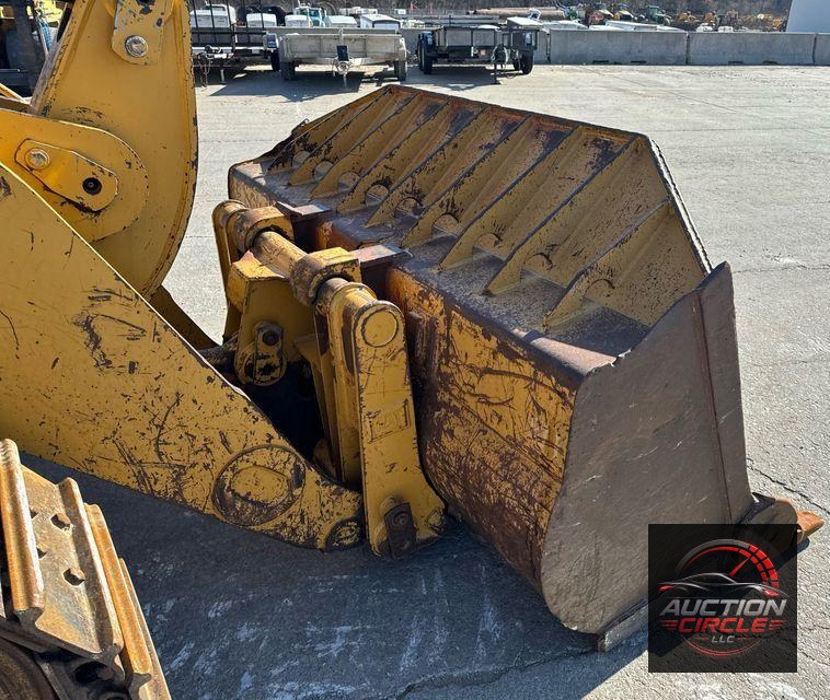 2005 Caterpillar 953C track loader