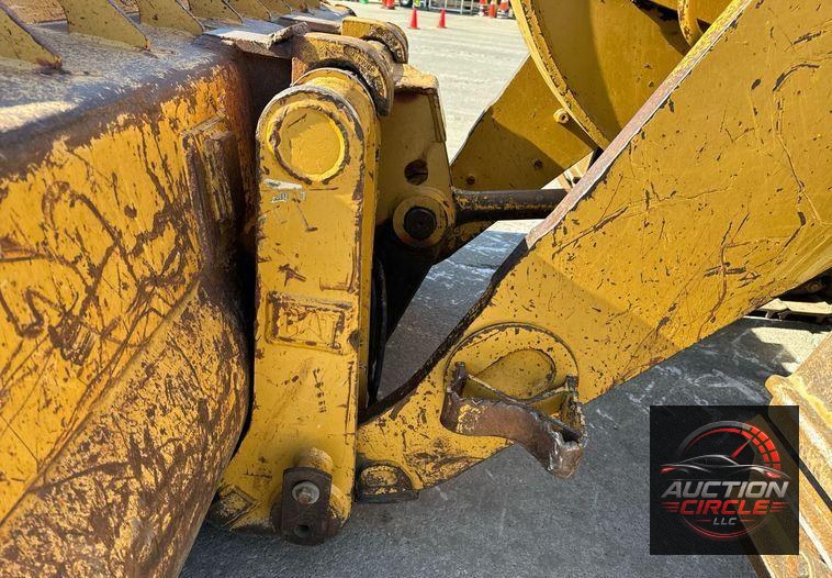 2005 Caterpillar 953C track loader