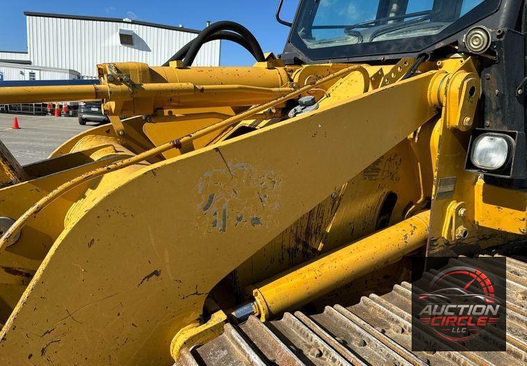 2005 Caterpillar 953C track loader
