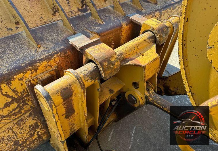 2005 Caterpillar 953C track loader