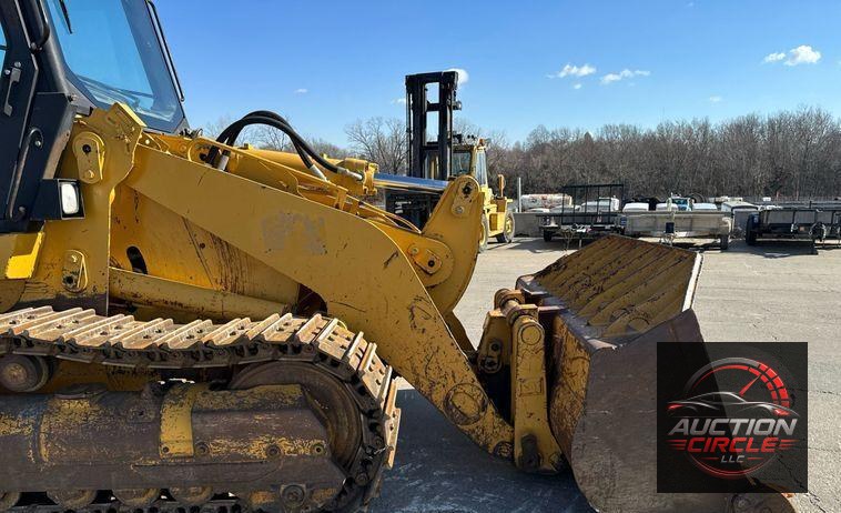 2005 Caterpillar 953C track loader
