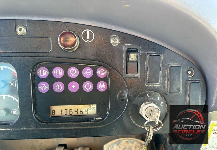 2005 Caterpillar 953C track loader