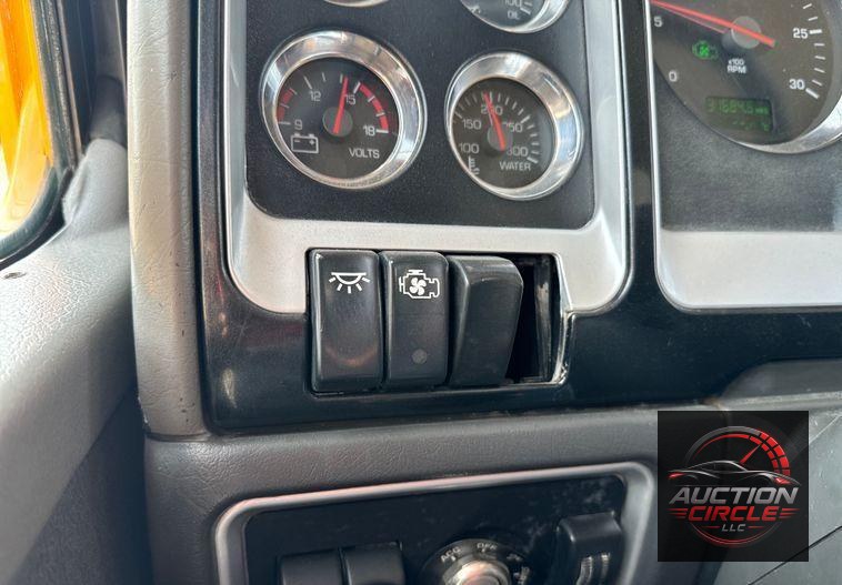 2006 Kenworth T800 dump truck