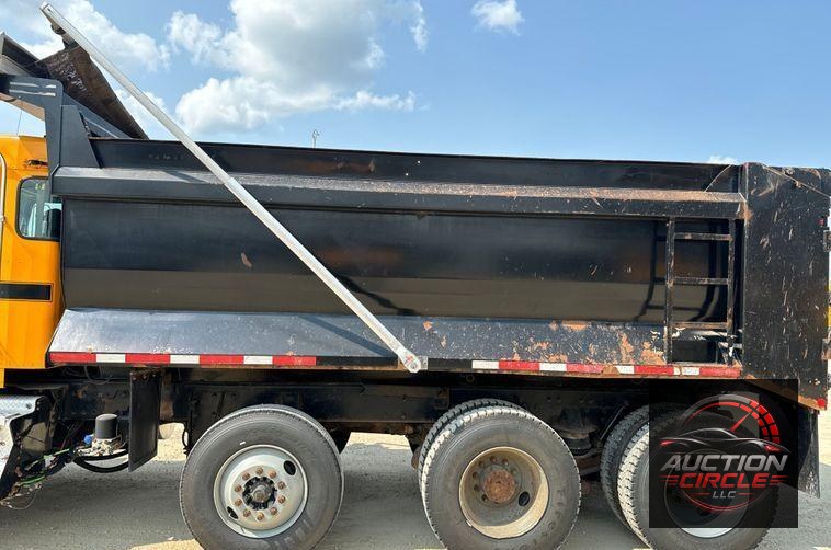2006 Kenworth T800 dump truck