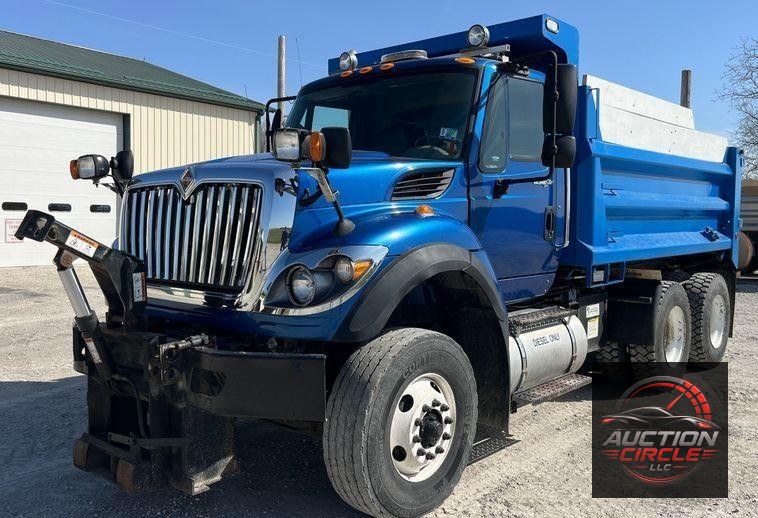 2014 International  WorkStar 7400 dump truck
