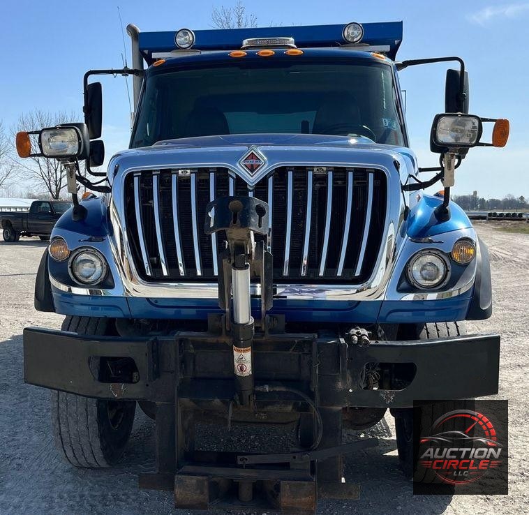 2014 International  WorkStar 7400 dump truck