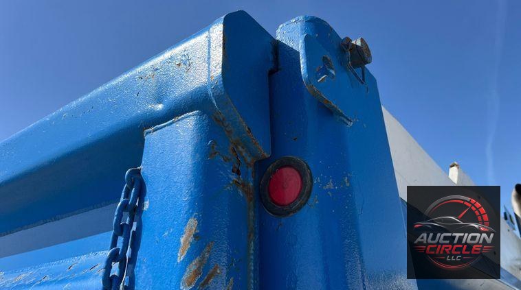 2014 International  WorkStar 7400 dump truck