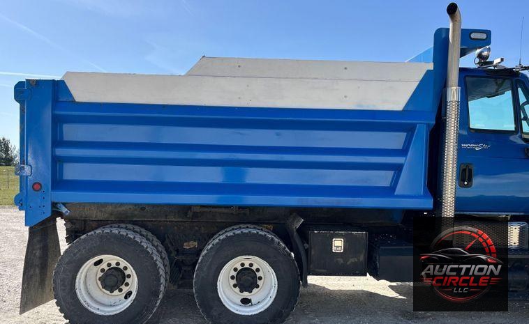 2014 International  WorkStar 7400 dump truck