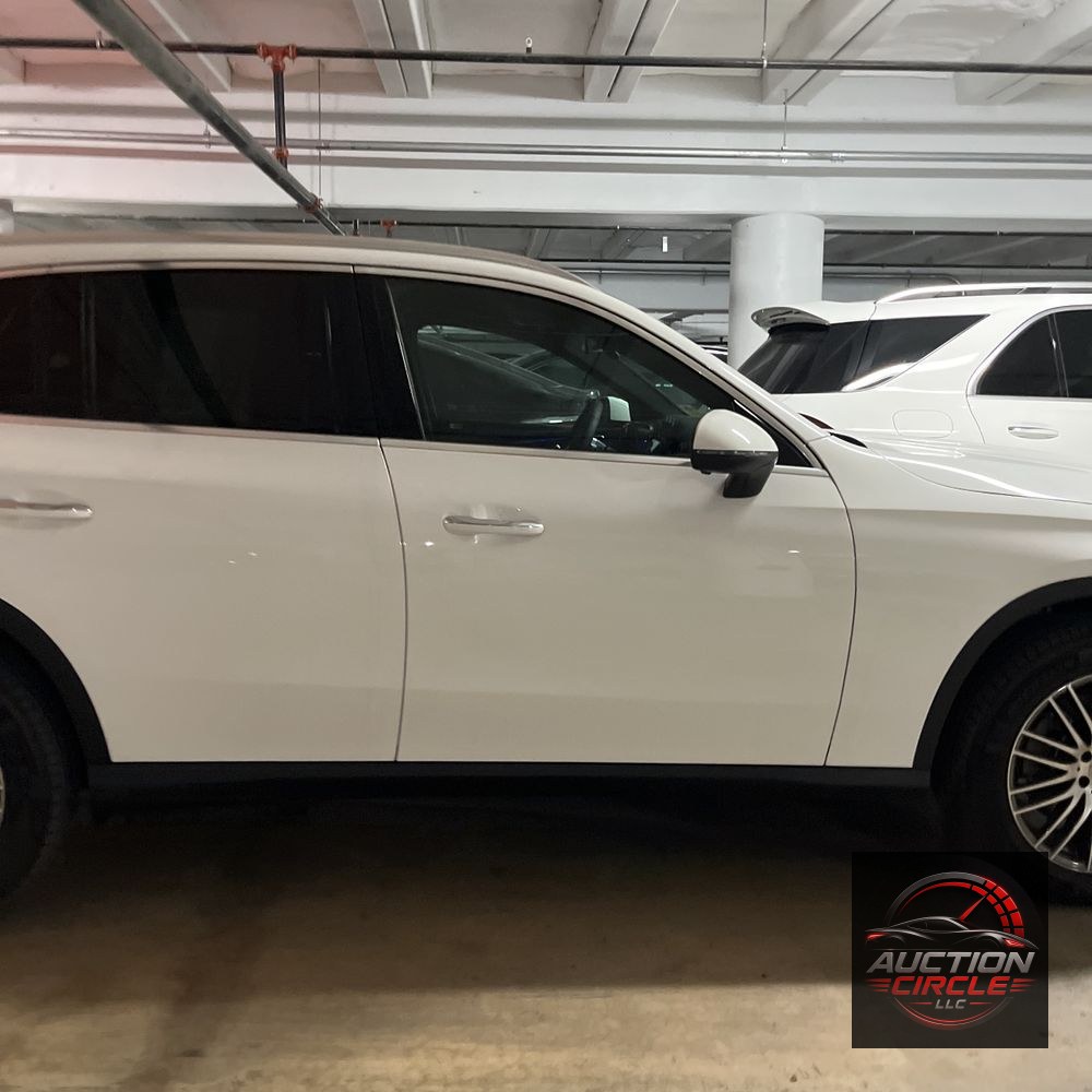 2025 Mercedes-Benz GLC GLC 300
