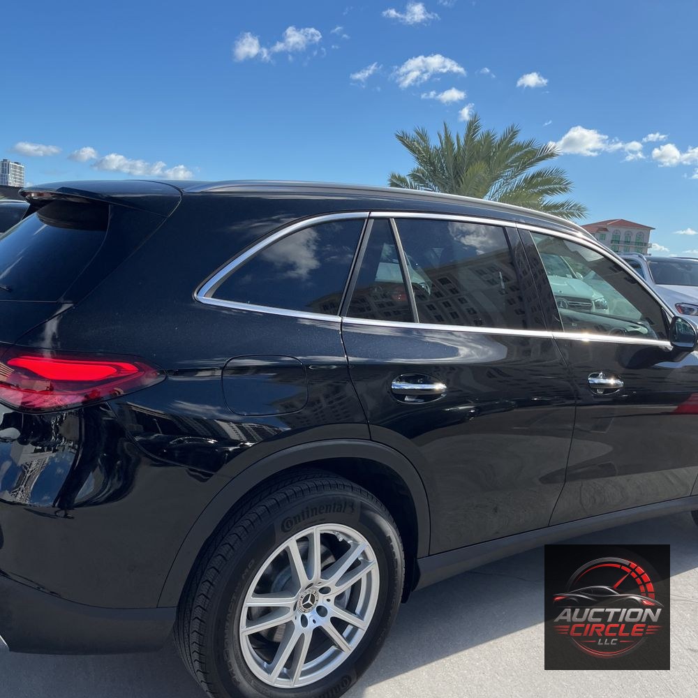 2025 Mercedes-Benz GLC GLC 300