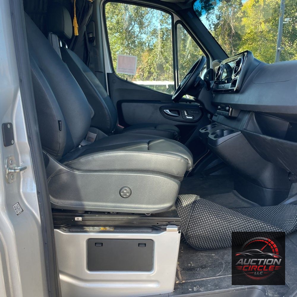 2024 Mercedes-Benz Sprinter 2500