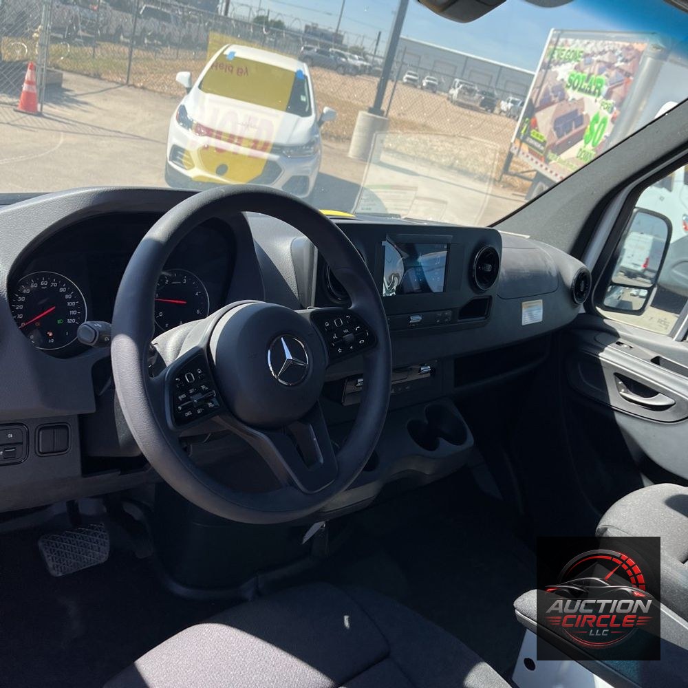 2024 Mercedes-Benz Sprinter 2500