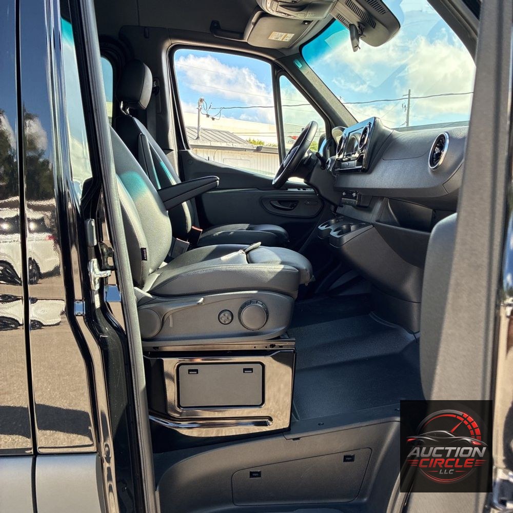 2024 Mercedes-Benz Sprinter 2500