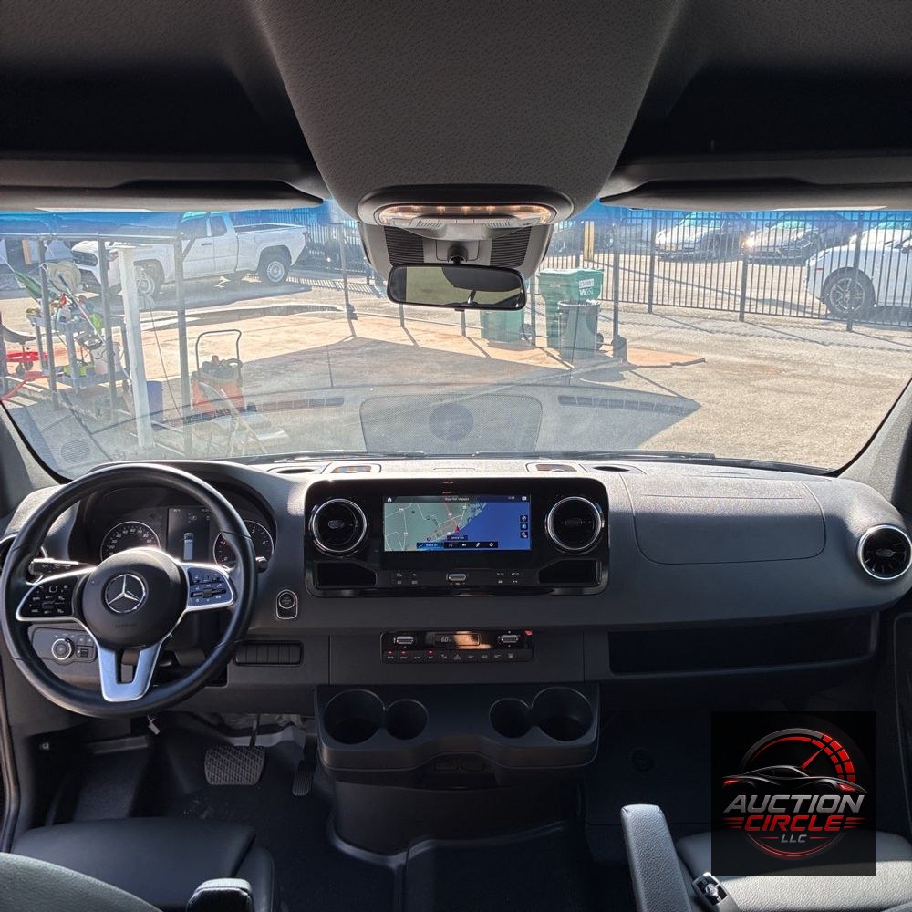 2024 Mercedes-Benz Sprinter 2500