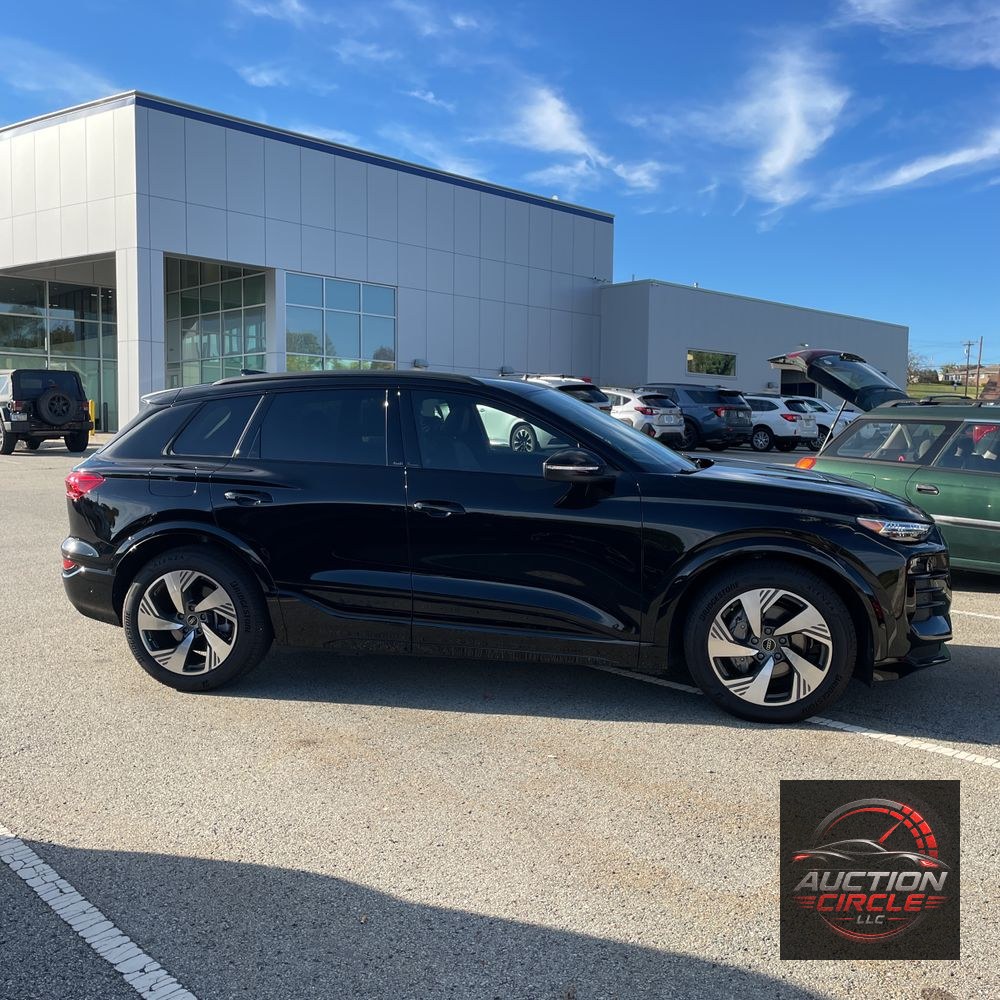 2025 Audi Q6 e-tron Prestige