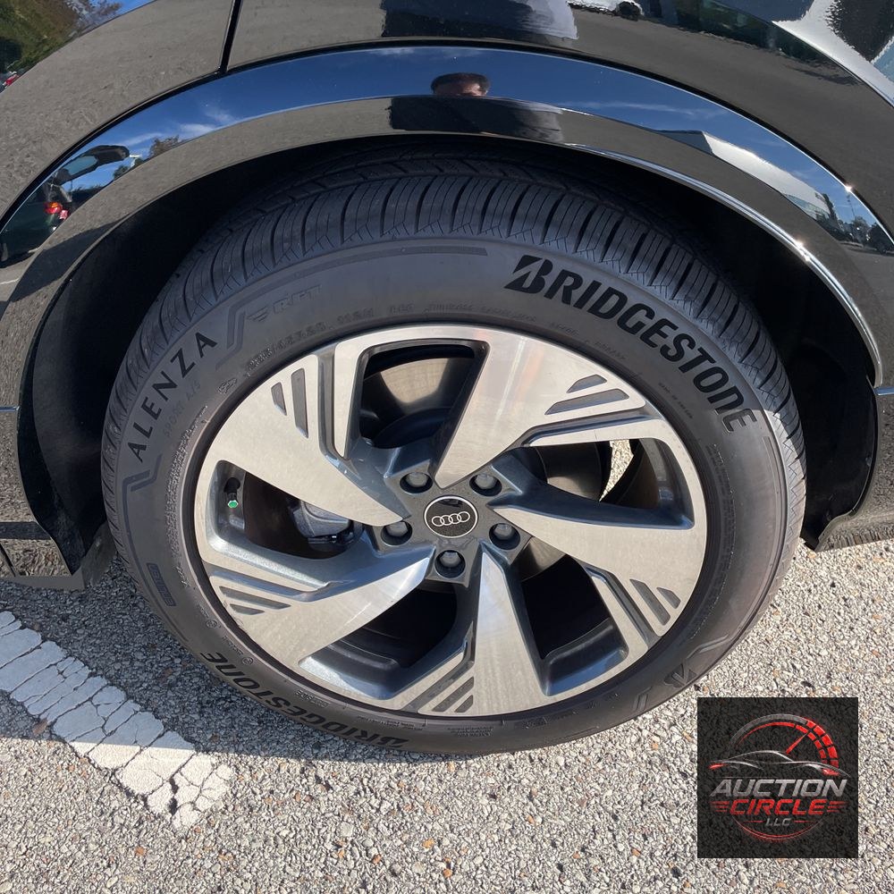 2025 Audi Q6 e-tron Prestige