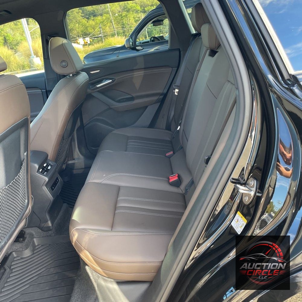 2025 Audi Q6 e-tron Prestige
