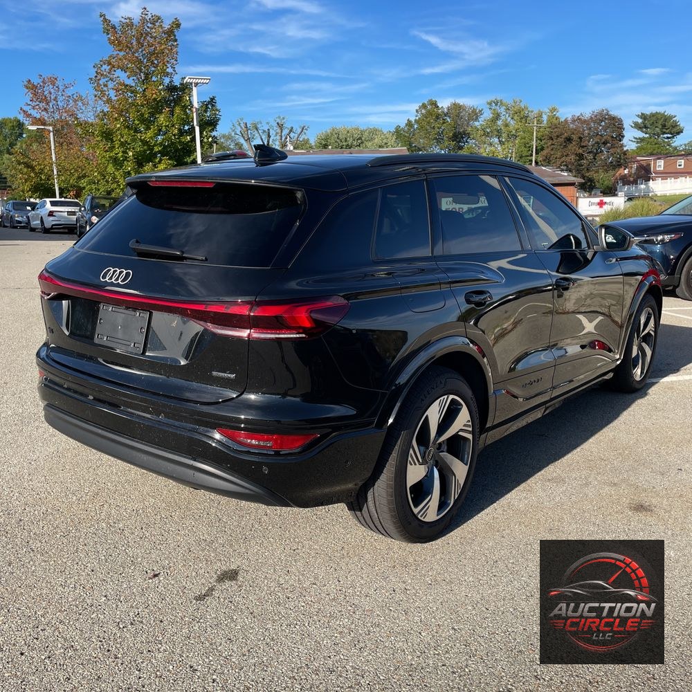 2025 Audi Q6 e-tron Prestige