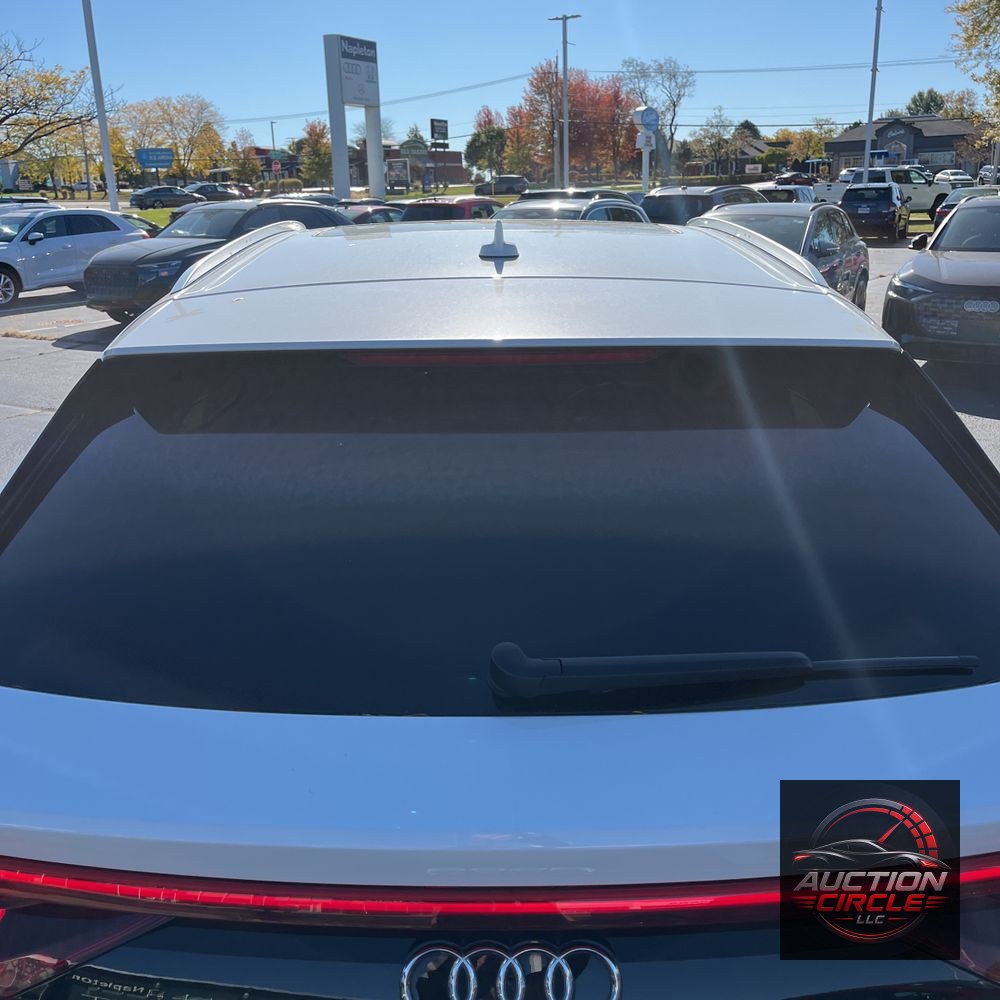 2023 Audi Q8 Premium 55 TFSI