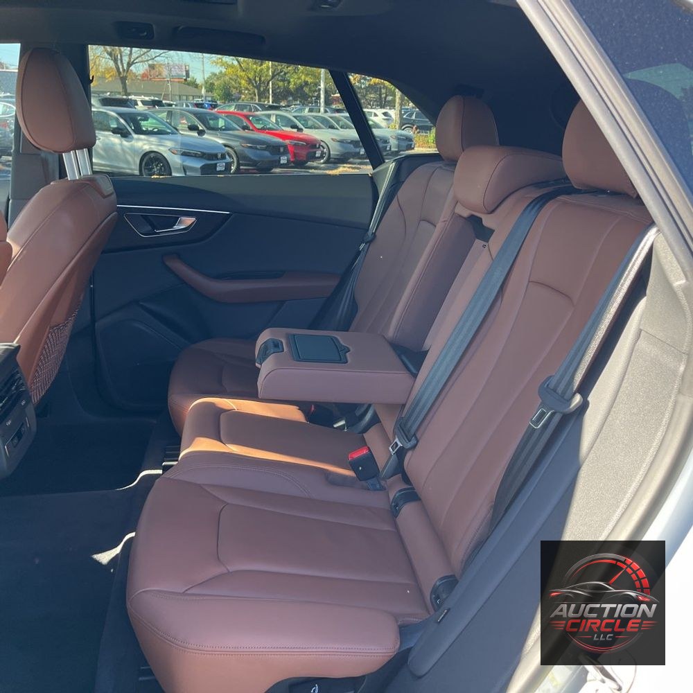 2023 Audi Q8 Premium 55 TFSI