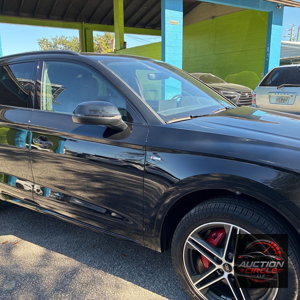 2025 Audi Q5 S-Line Prem+ 55 PHEV