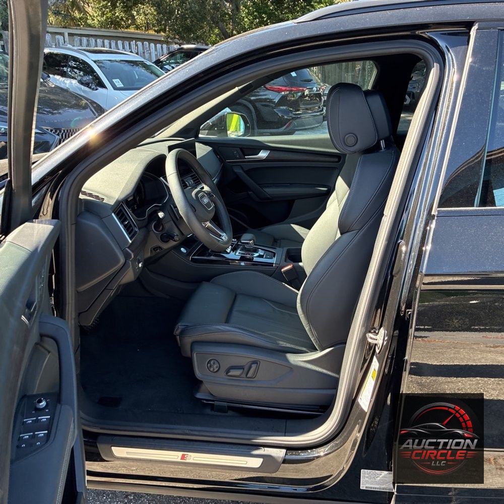 2025 Audi Q5 S-Line Prem+ 55 PHEV
