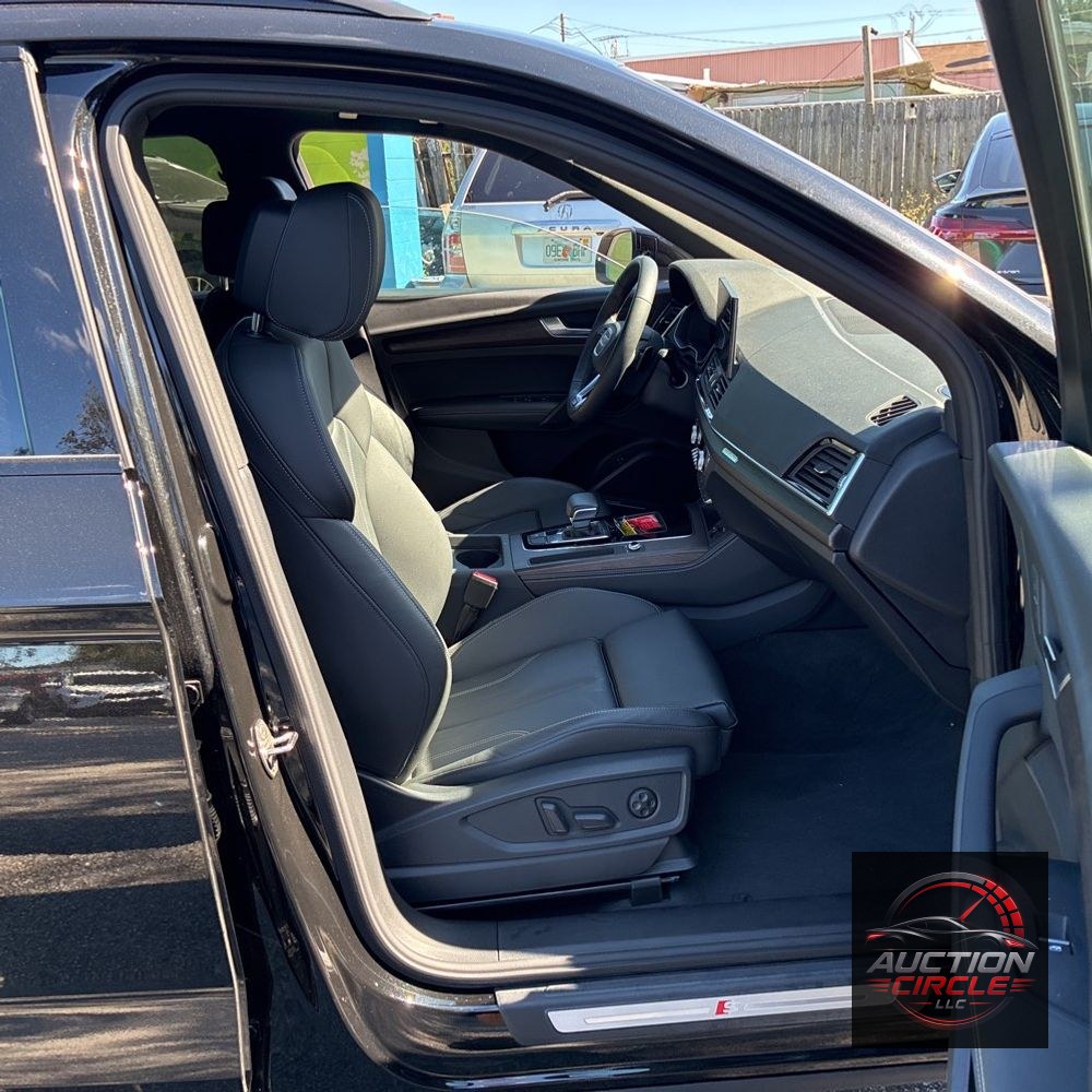 2025 Audi Q5 S-Line Prem+ 55 PHEV